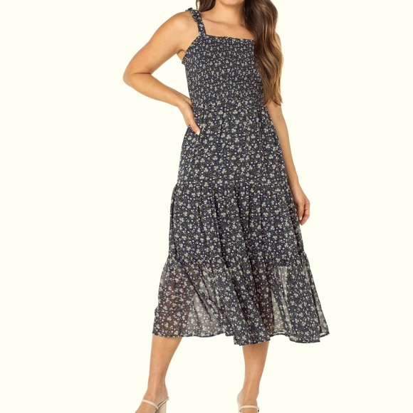 New Celebrity Pink Floral Maxi Dress from Macy’s - Picture 1 of 5